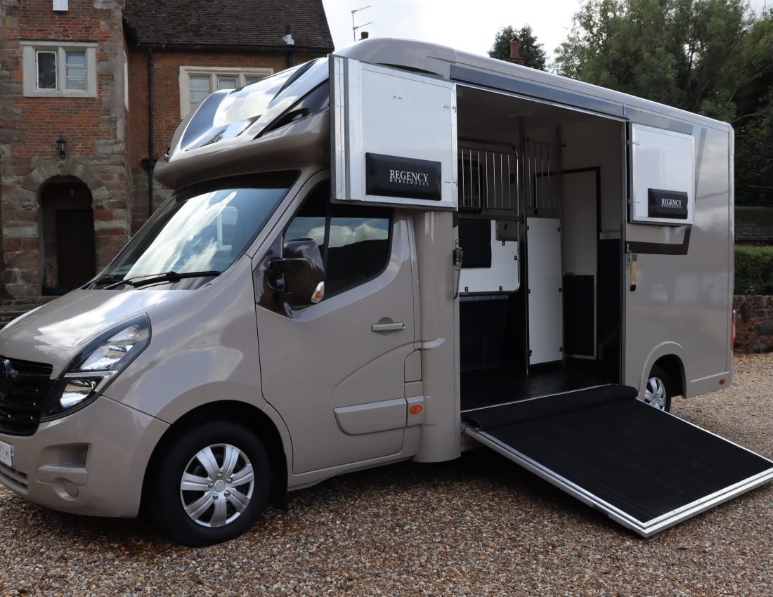 Regency Horseboxes XL Series